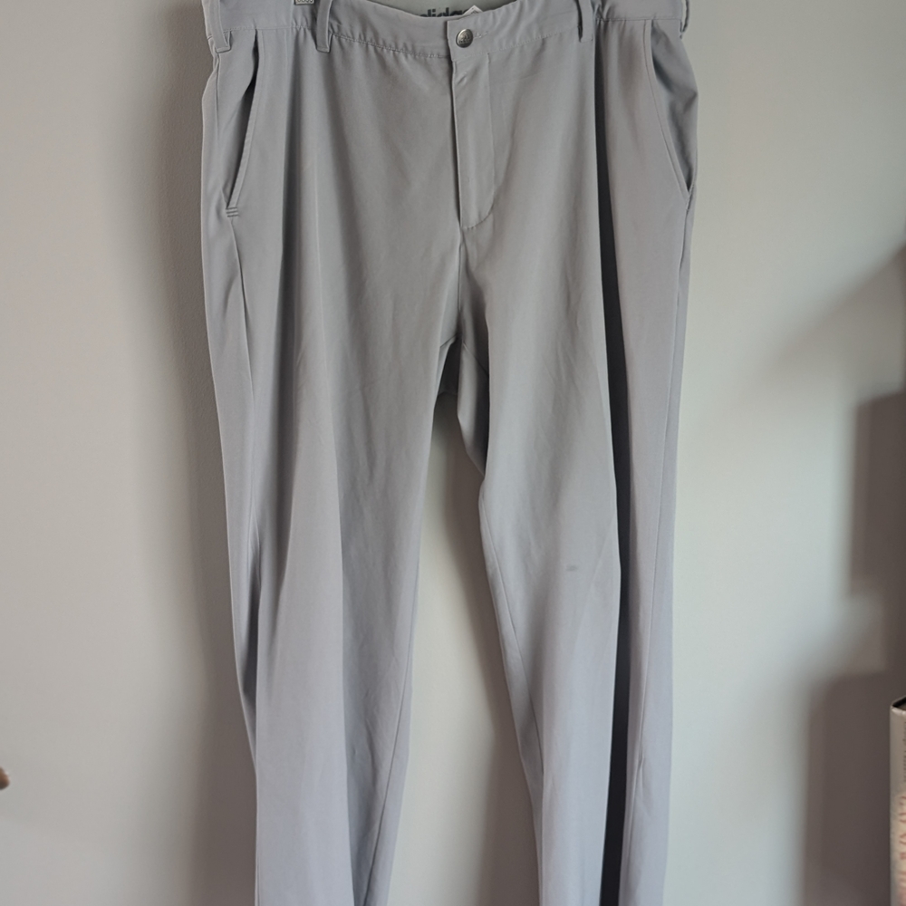 Adidas Ultimate365 Golf Pants Men’s 38x30 Gray Flat Front Performance Stretch